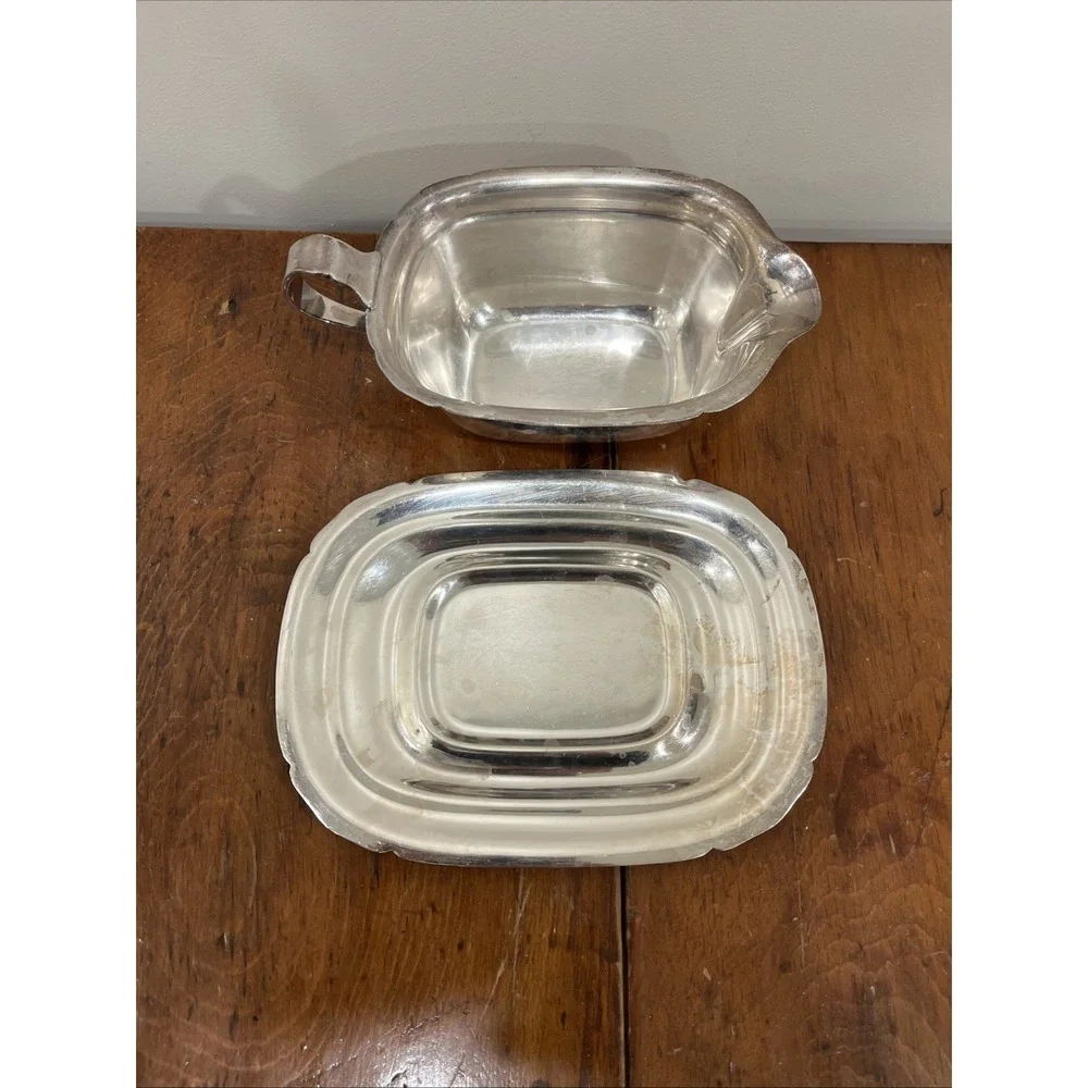 Reed and Barton Mayflower Gravy Boat and Tray - 5000‎ Silver 2 Piece